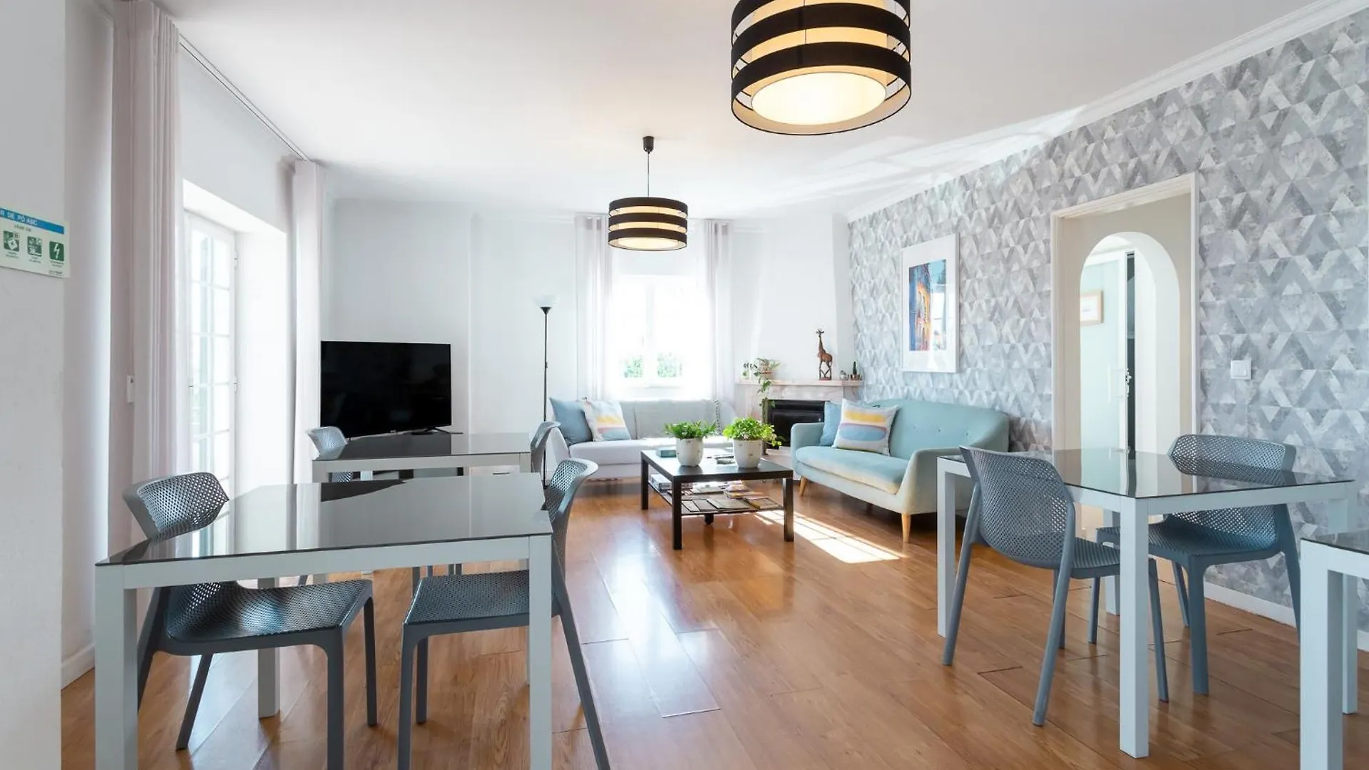 Moro'S Friends House - Cascais Hotel 0*,